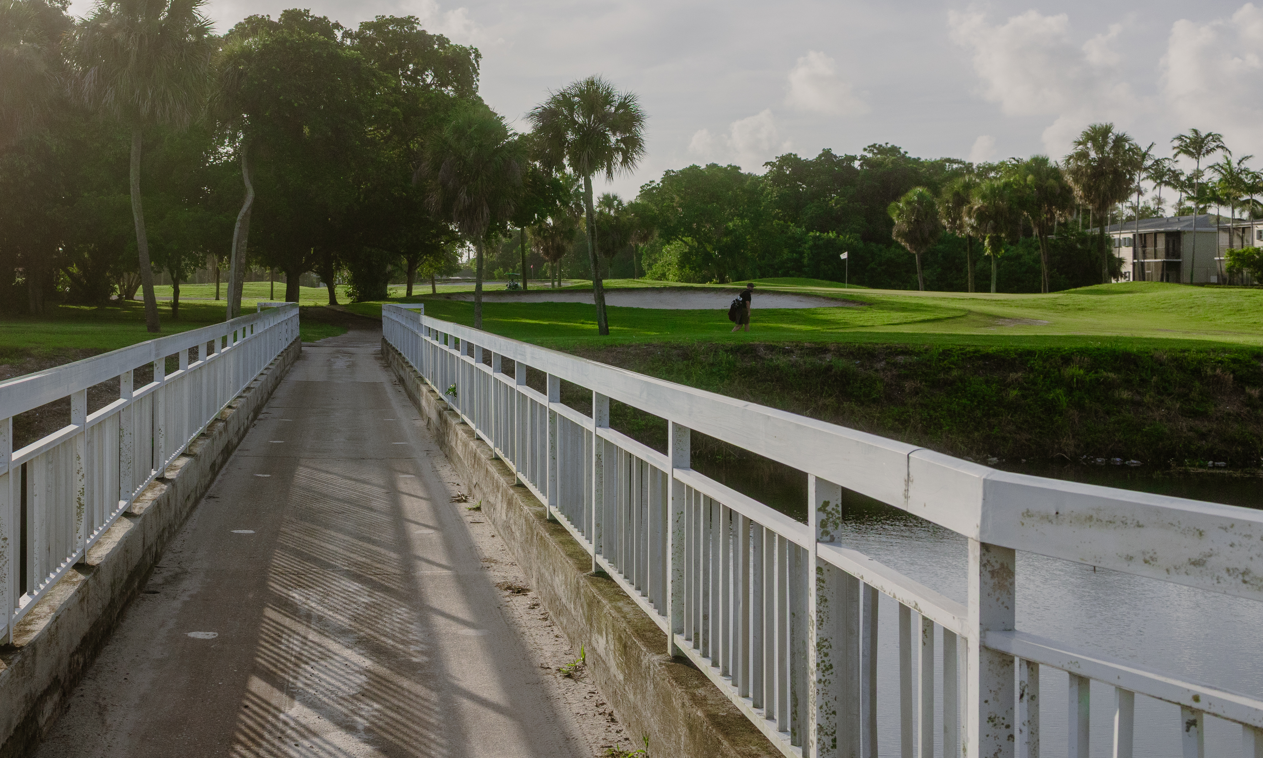 Bridge over river on a par 5