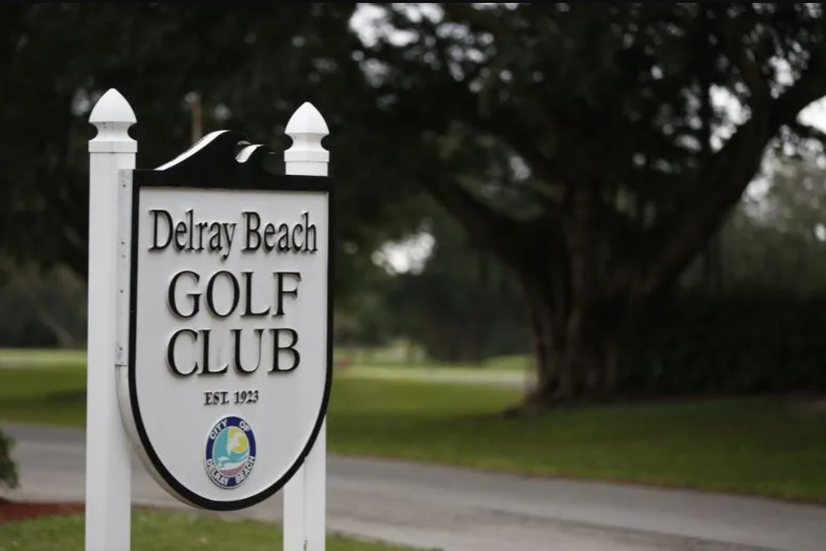 Sign at the entrance of Delray Beach Golf Club Est. 1923